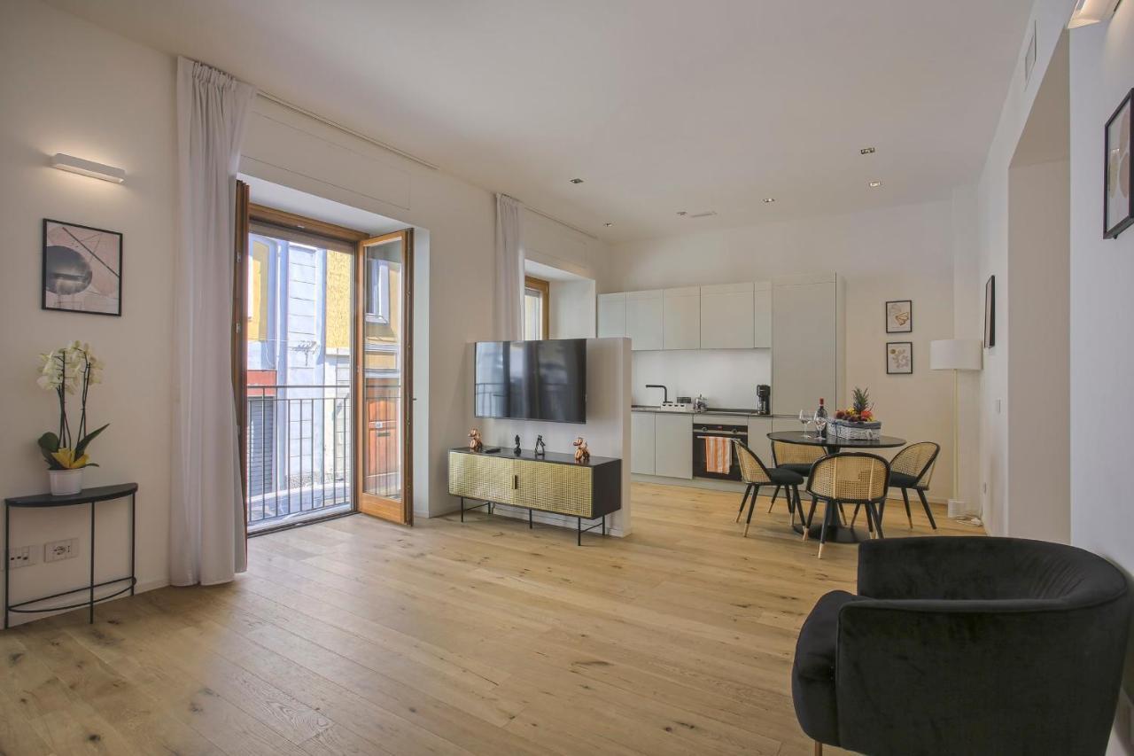 Milan Luxury Suite-Hosted By Sweetstay Екстериор снимка
