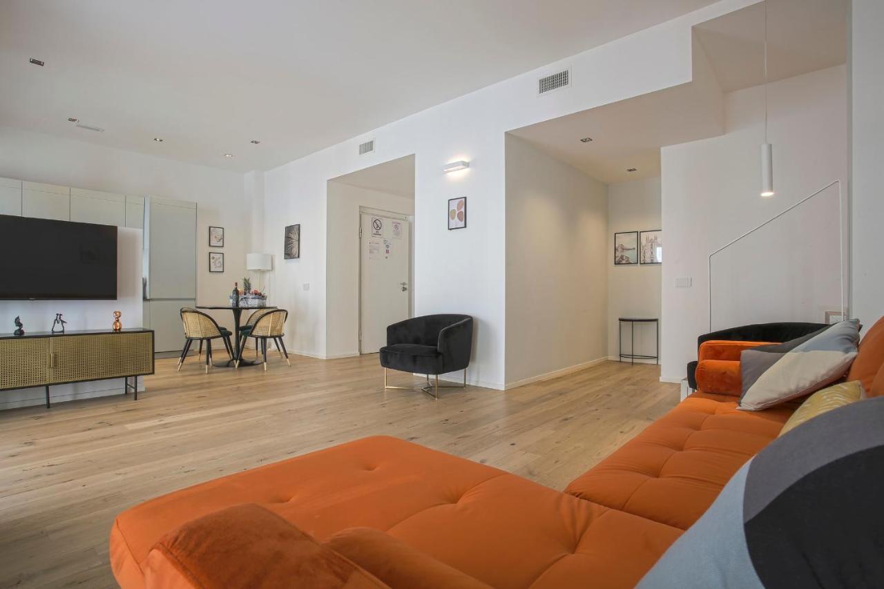 Milan Luxury Suite-Hosted By Sweetstay Екстериор снимка