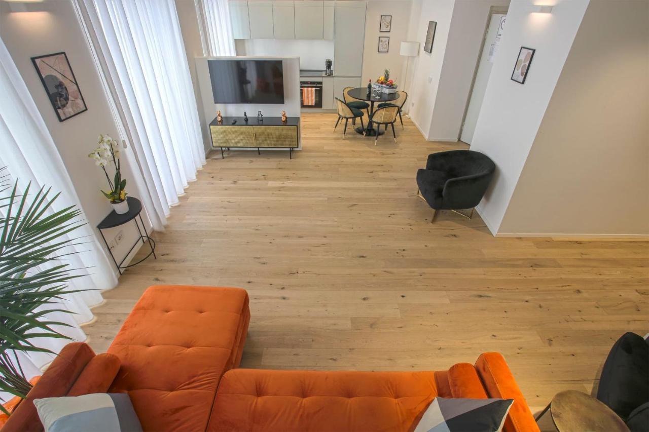Milan Luxury Suite-Hosted By Sweetstay Екстериор снимка